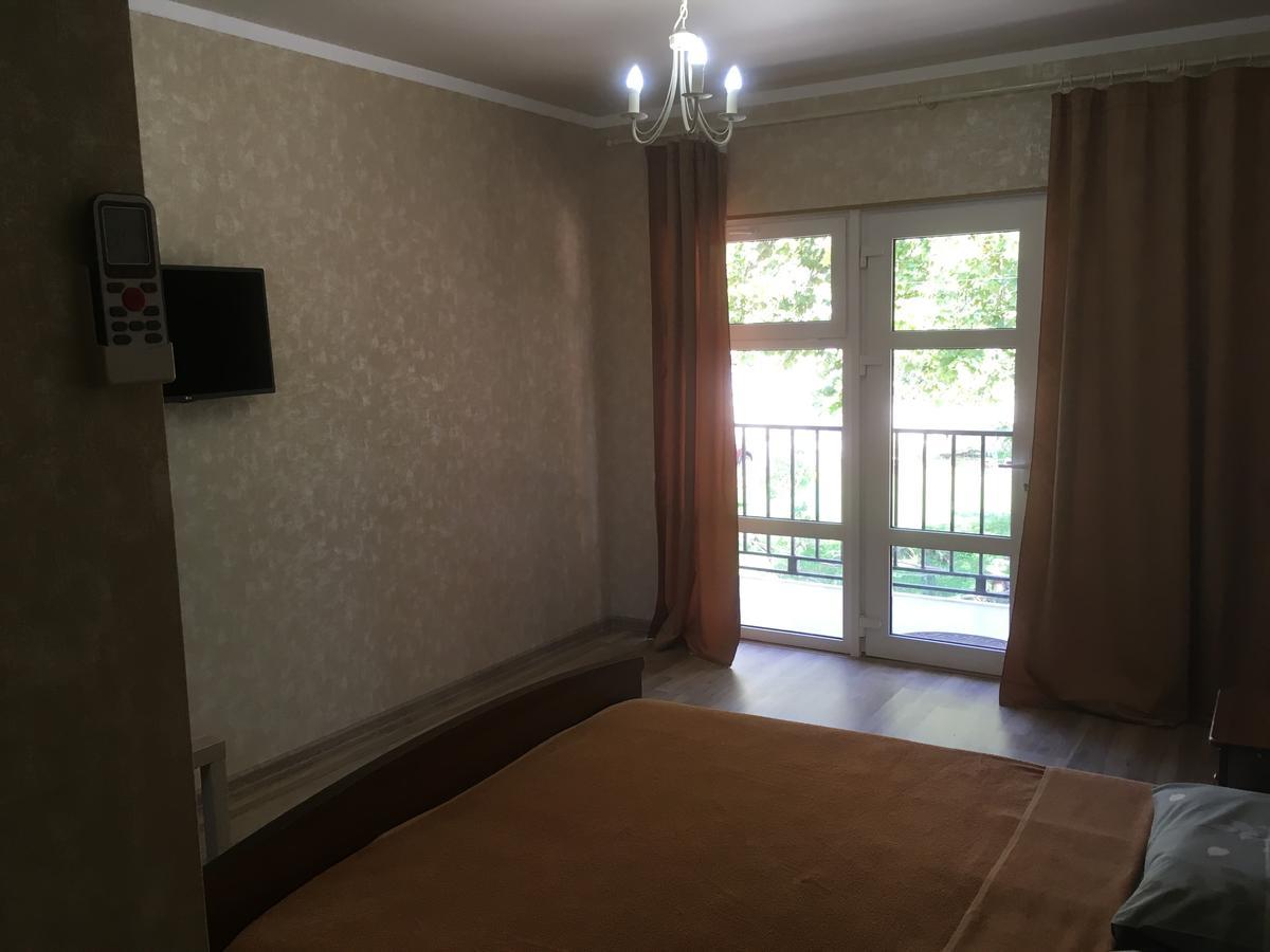 Hôtel Sofell à Pizunda Extérieur photo